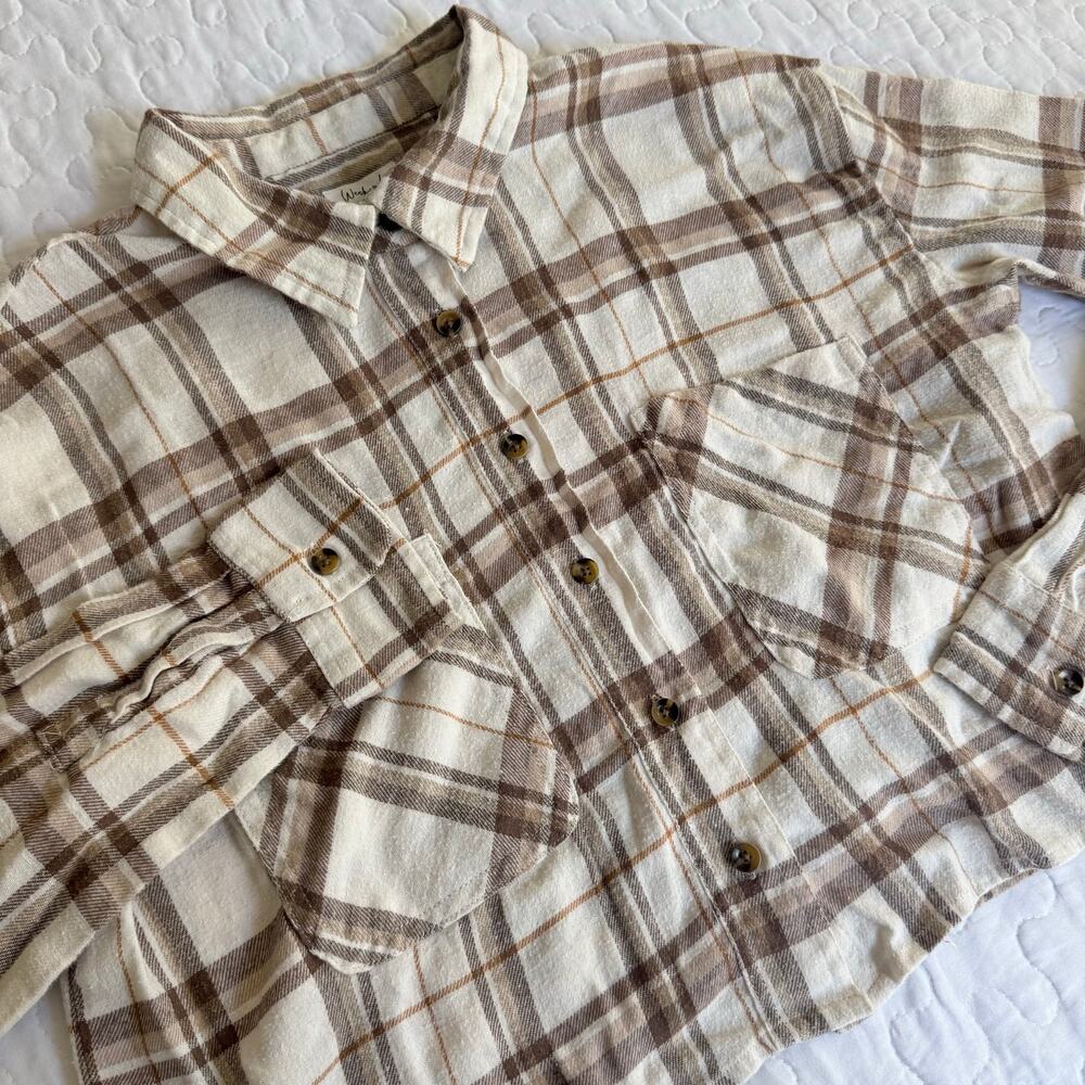 WEEKENDS WOMEN SIZE M FLANNEL LONG SLEEVE BUTTON DOWN CROP SHIRT COWGIRL WESTERN